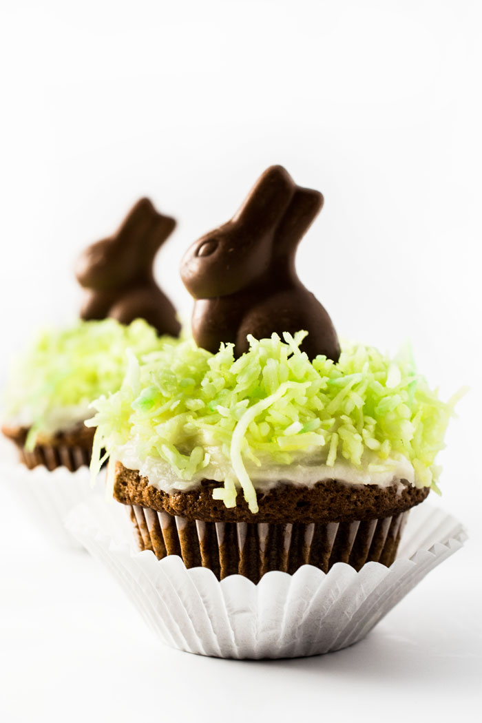 Easter Cupcakes - Super cute, incredibly easy, and SO delicious! 