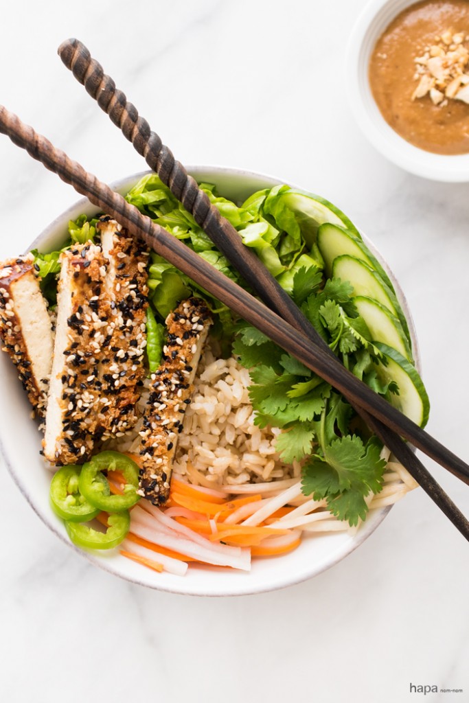 Entertaining? Let your guests build their own bowl!