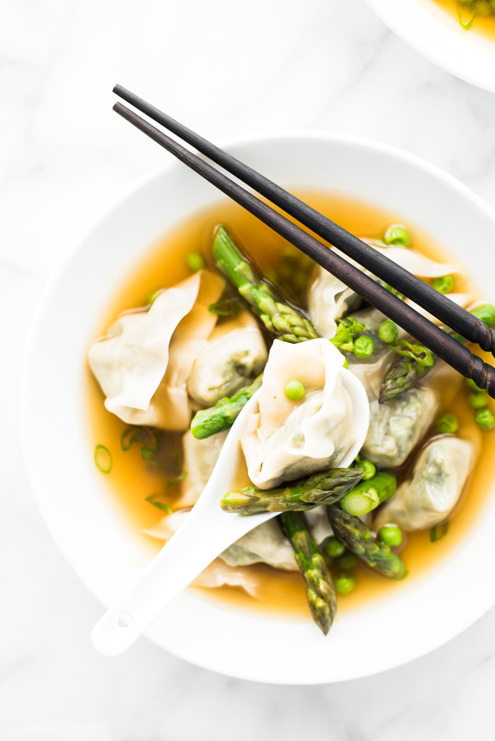 Vegan Wonton Soup - Connoisseurus Veg