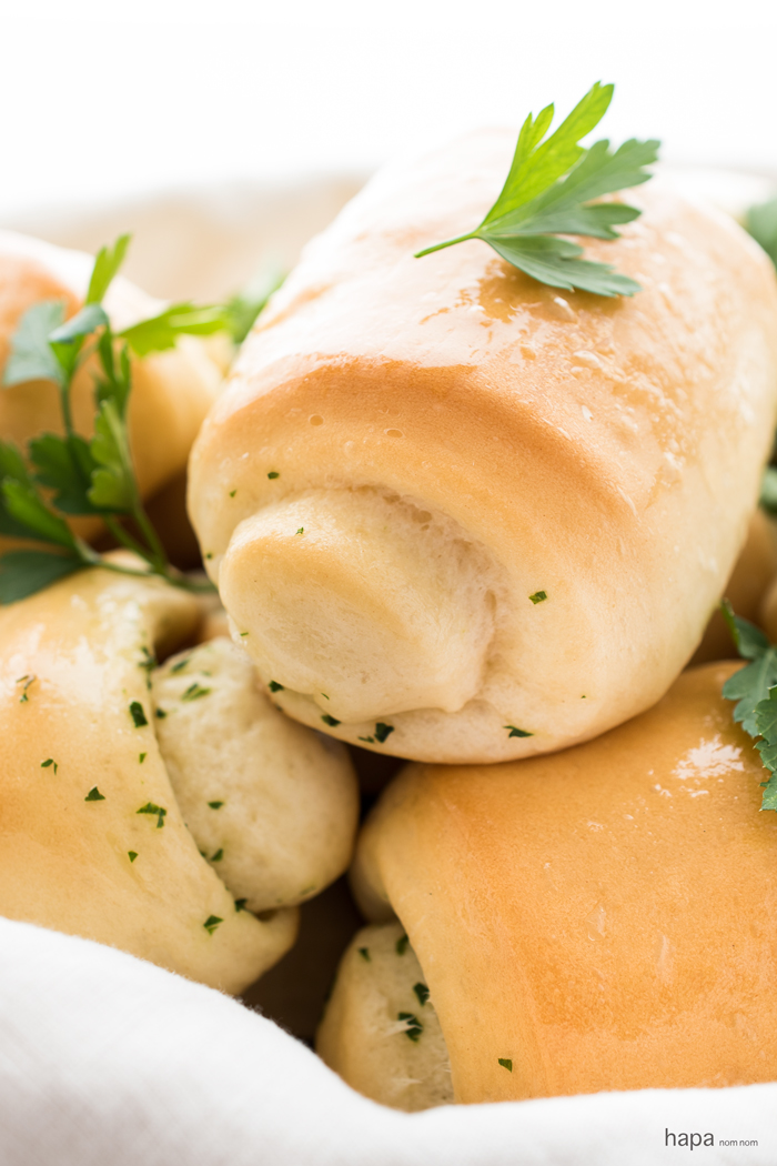 Incredibly light and fluffy Garlic Butter Dinner Rolls